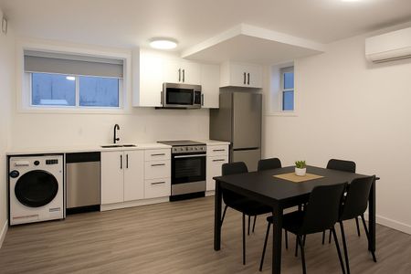 For Lease - 148 Glenlake Avenue Unit# 3, Toronto, Ontario - Photo 3