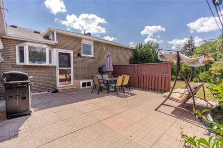 For Lease - 49 Athlone Avenue, Brampton, Ontario - Photo 4