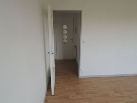 Appartement à louer - REIMS- BD HENRI VASNIER / POMMERY - Photo 4