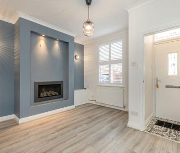 2 bedroom terraced house to rent - Photo 2