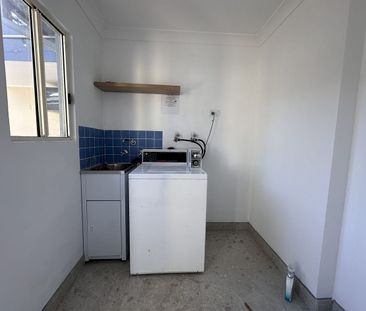 Private Studio Room With En-Suite Bathroom & Kitchenette In Perfect... - Photo 4