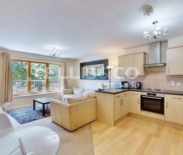 Northfield Avenue, W13, London - Photo 1