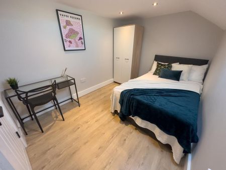 5 bedroom house to rent - Photo 2