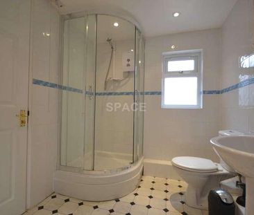 Grange Avenue, University, Reading, RG6 - Photo 6