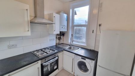 1 bedroom flat to rent - Photo 4