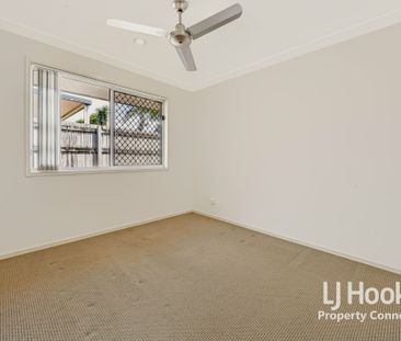 MODERN 3 BEDROOM HOME WITH AIR CONDITIONING & COVERED OUTDOOR AREA - Photo 3