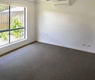 Spacious 3 Bedroom Unit - Photo 3