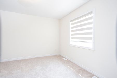 For Lease - 18 East Vista Terrace, Quinte West, Ontario - Photo 3