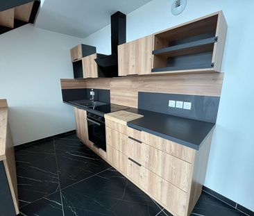Location Appartement 4 pièces 133m² - Photo 2
