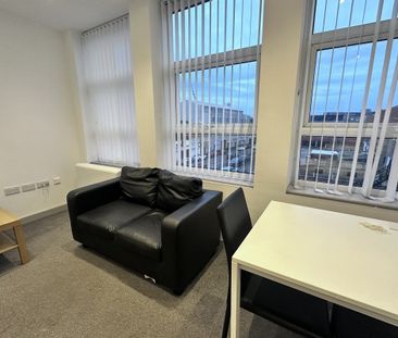 Cleveland Street - Photo 1