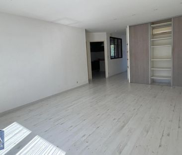 Location Maison 4 pièces 81m² ESCALQUENS 31750 - Photo 2