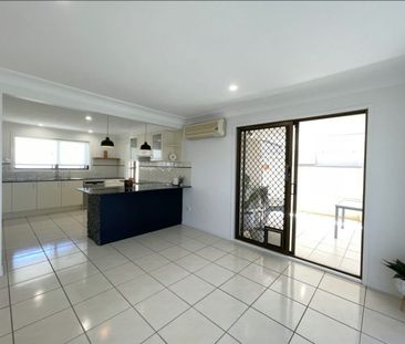 2 Nelson Court, Benowa QLD 4217 - House For Rent | Domain - Photo 5