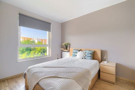 Przestronne mieszkanie na wynajem - Rataje 56.46 m² - Zdjęcie 5