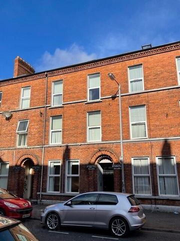 Flat 4-75 Fitzroy Avenue, BT71HT, Belfast - Photo 2