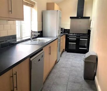 Room in a Shared House, Kempster Gardens, M7 - Photo 2