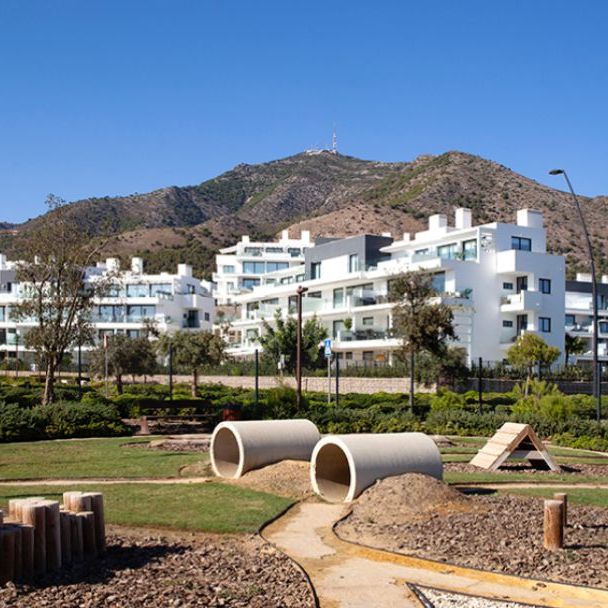 Apartamento de alquiler en Avenida 8 de Marzo, 32, El Higuerón - Photo 1