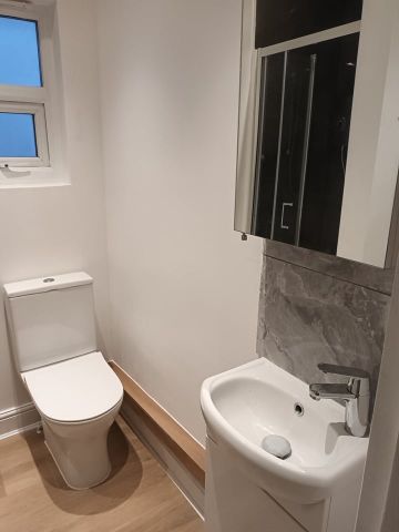 Studio Flat, Berrymead Gardens, W3 - Photo 2