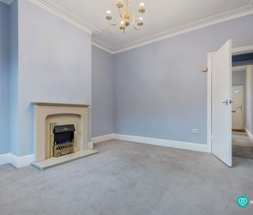 3 bedroom end of terrace house to rent - Photo 3