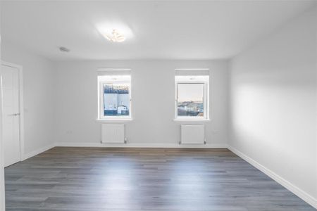 3 bedroom end of terrace house to rent - Photo 4