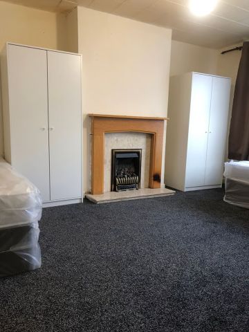 4 Bed Detached House, Frampton Crescent, BS16 - Photo 4