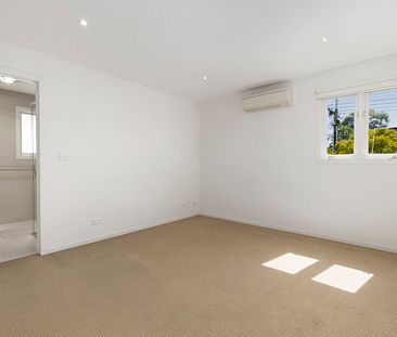 FOUR BEDROOM FAMILY HOME FOR LEASE IN BRIGHTON EAST - Photo 3