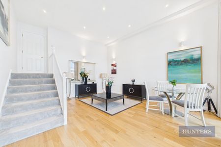 2 bedroom Flat To Let - Photo 2