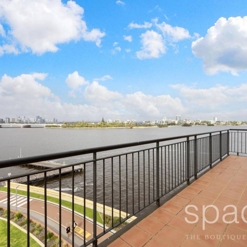 Exclusive Penthouse on the River - Photo 1