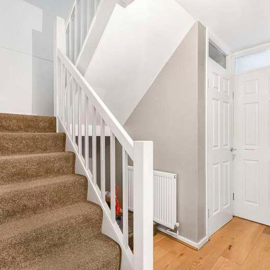 Millson Close, Whetstone, London, N20 - Photo 1