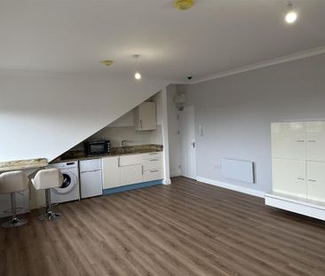 Studio to rent - Photo 5