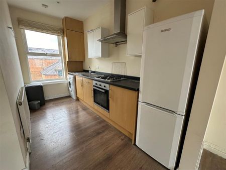 1 bedroom flat to rent - Photo 3