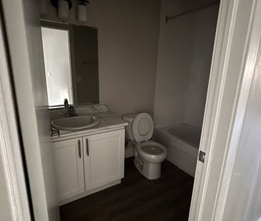 9A Tripp Ave, Unit 3, Belleville, ON - Photo 5