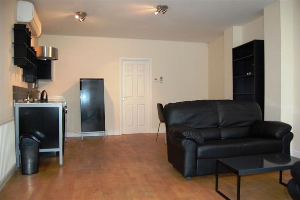 1 bedroom apartment to rent - Photo 1