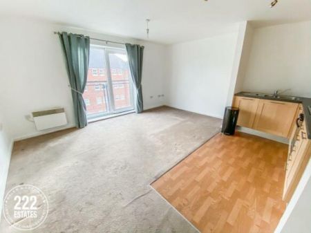 Dutton Court - Warrington - WA1 - Photo 2