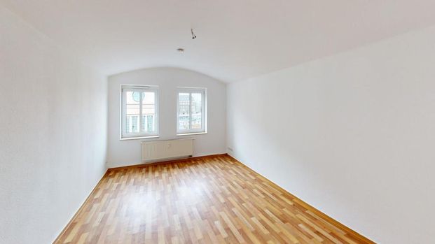 Helle 2-Raum-Wohnung mit Balkon im Zentrum - Foto 1