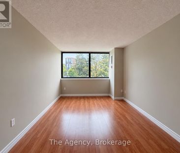 204 - 2200 SHEROBEE ROAD, Mississauga, Ontario, L5A3Y3 - Photo 1
