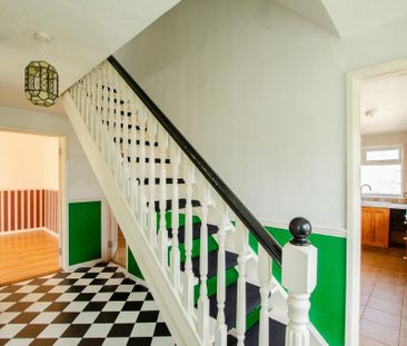 3 bedroom semi-detached bungalow to rent - Photo 5