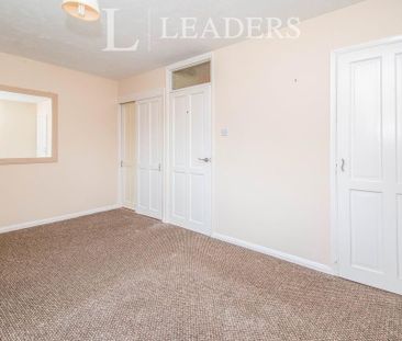 1 bedroom house to rent - Photo 2