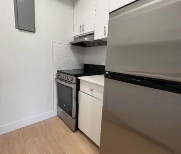 3½ Apartments Available - A louer • For Rent - Photo 1