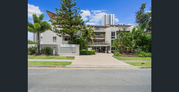 11/36 Australia Avenue, Broadbeach, Qld 4218 - Photo 1