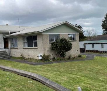 Four Bedroom Family Home in Dinsdale - Photo 3