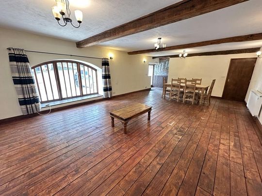 3 bedroom barn conversion to rent - Photo 1