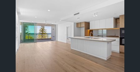 Executive Oceanfront Apartment – Premium Coastal Living in Scarborough Contact Julie Sykes - Photo 2