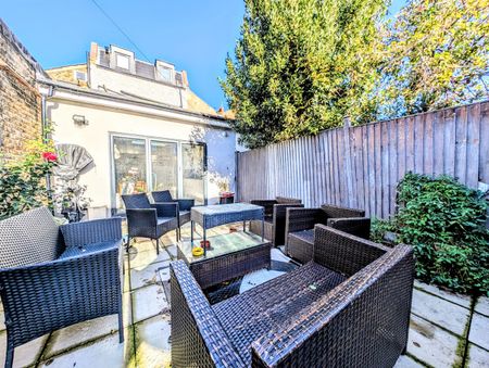 4 Bed Terraced House, Fountain Road, SW17 - Photo 3