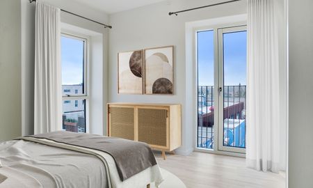 Kun 2 måneders depositum. Delevenlig stor 3-værelses lejlighed med altan - Foto 4