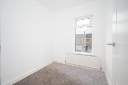 93 Wheatfield Crescent, Belfast, BT14 7HT - Photo 4