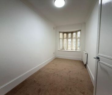 4 bedroom detached bungalow to rent - Photo 3