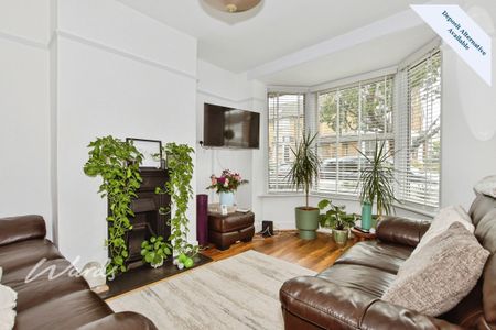 3 bedroom terraced house to rent - Photo 3