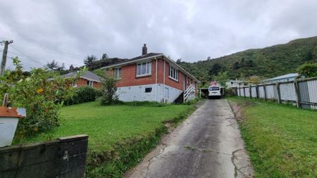 47 Judd Crescent, Naenae - Photo 2