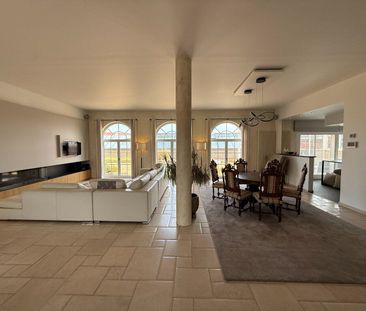 Riant en bemeubeld appartement met 5 slpks en daktuin in Balen-cent... - Photo 2