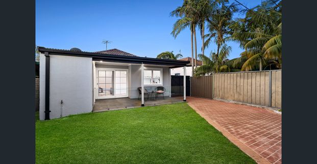 A Tranquil Single Level Oasis - Photo 1